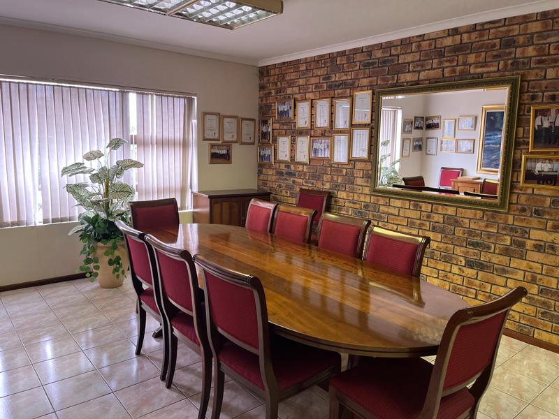 To Let Commercial Property for Rent in Killarney Gardens Western Cape
